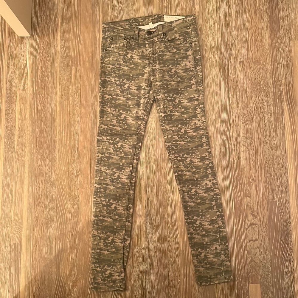 Rag & bone camo skinny jeans, size 26